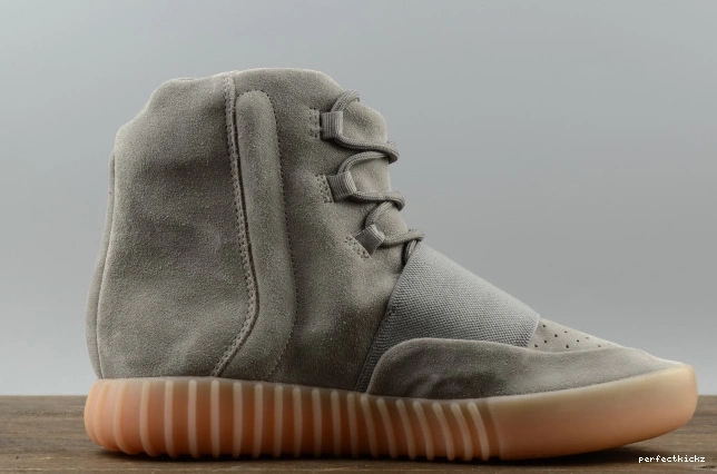 YEEZY BB1840 GREY GLOW LIGHT GUM BOOST DARK 750 ADIDAS 0710